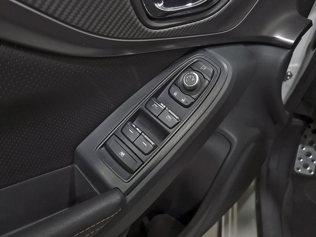 Subaru XV 2.0i Hybrid CVT Executive Plus 11