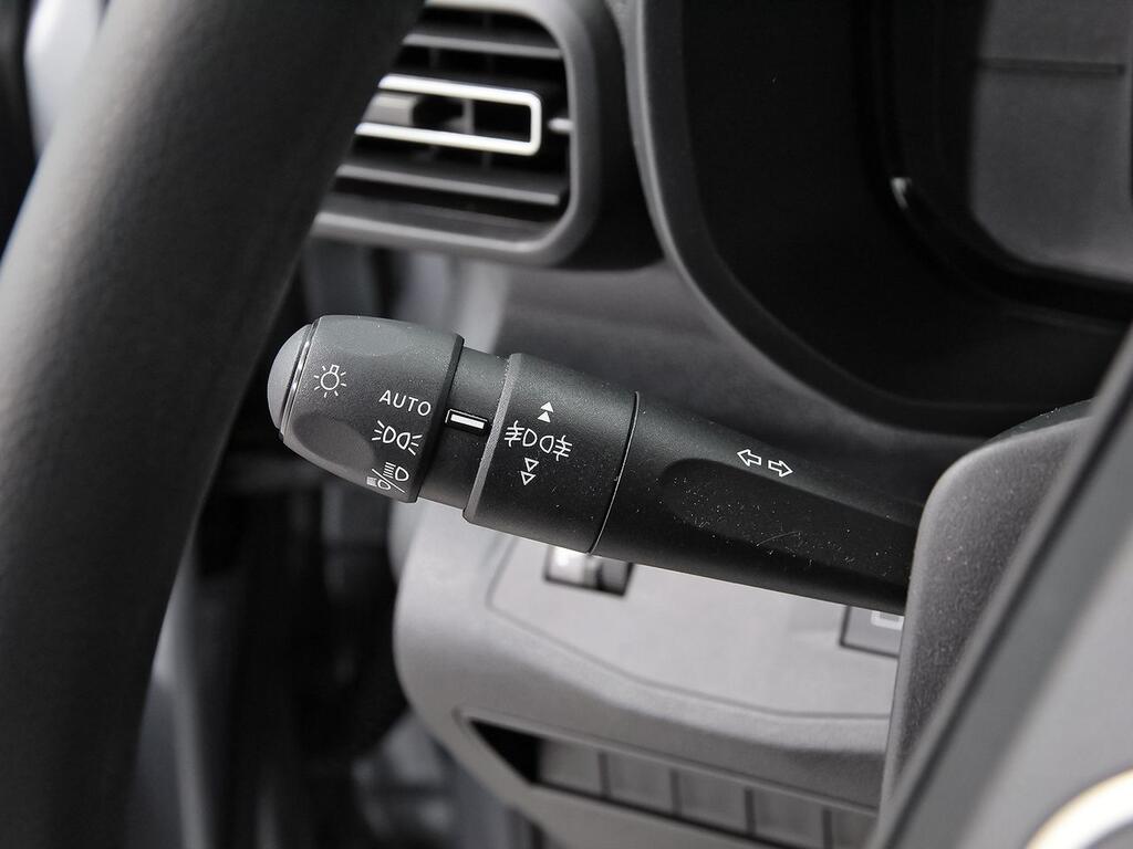 Citroën Berlingo Talla M BlueHDi 100 S&S PLUS 16