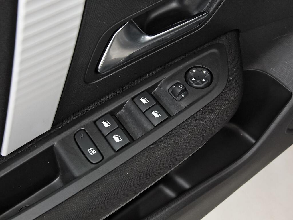 Citroën C4 X Hybrid 136 e-DCS6 You 13