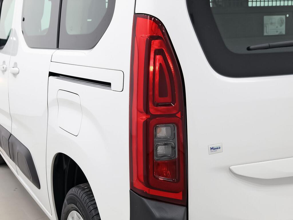 Citroën Berlingo 1.2 PURETECH 110 TALLA M FEEL BUSINESS 5P N1 32