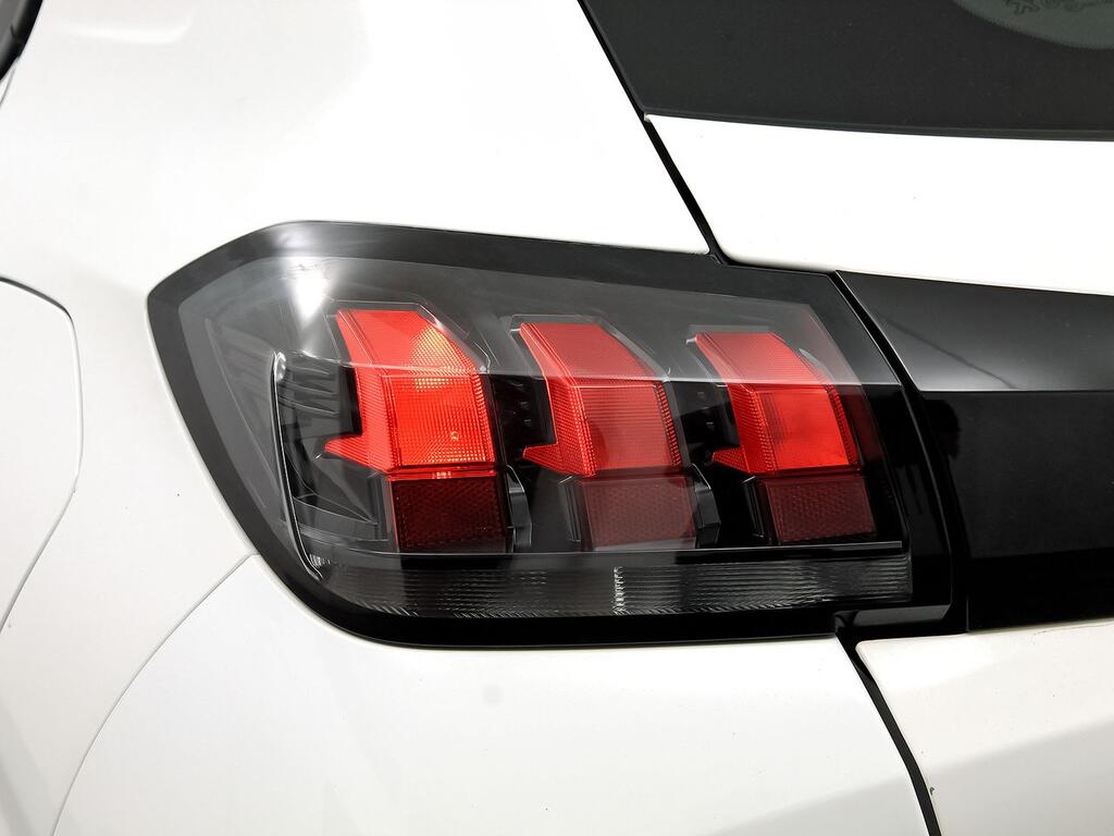 Peugeot 208 BlueHDi 73kW (100CV) Active 22