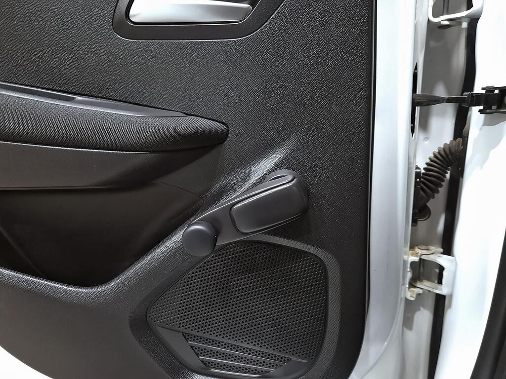 Peugeot 208 BlueHDi 73kW (100CV) Active 28