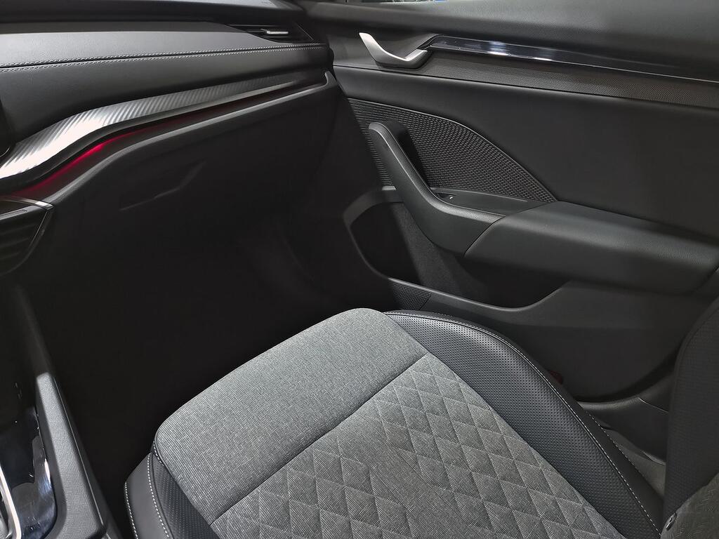 Skoda Octavia Combi 2.0 TDI 110kW(150CV) DSG Sportline 26