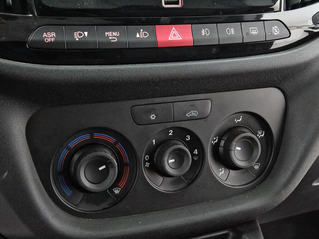 Fiat Doblò 1.6 MJET 105 EU6D F L1H1 SX 4P 22