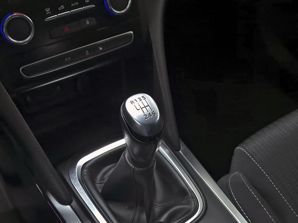 Renault Megane S.T. Zen TCe 103 kW (140CV) 28