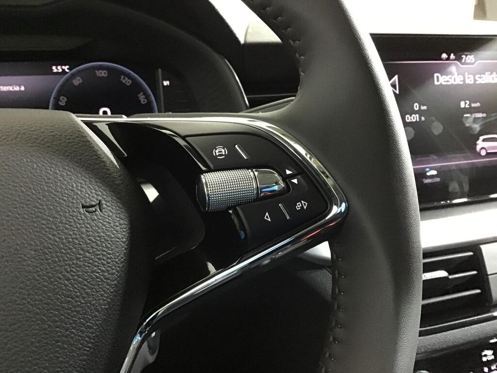 Skoda Kamiq 1.0 TSI 70kW (95CV) AMBITION 12