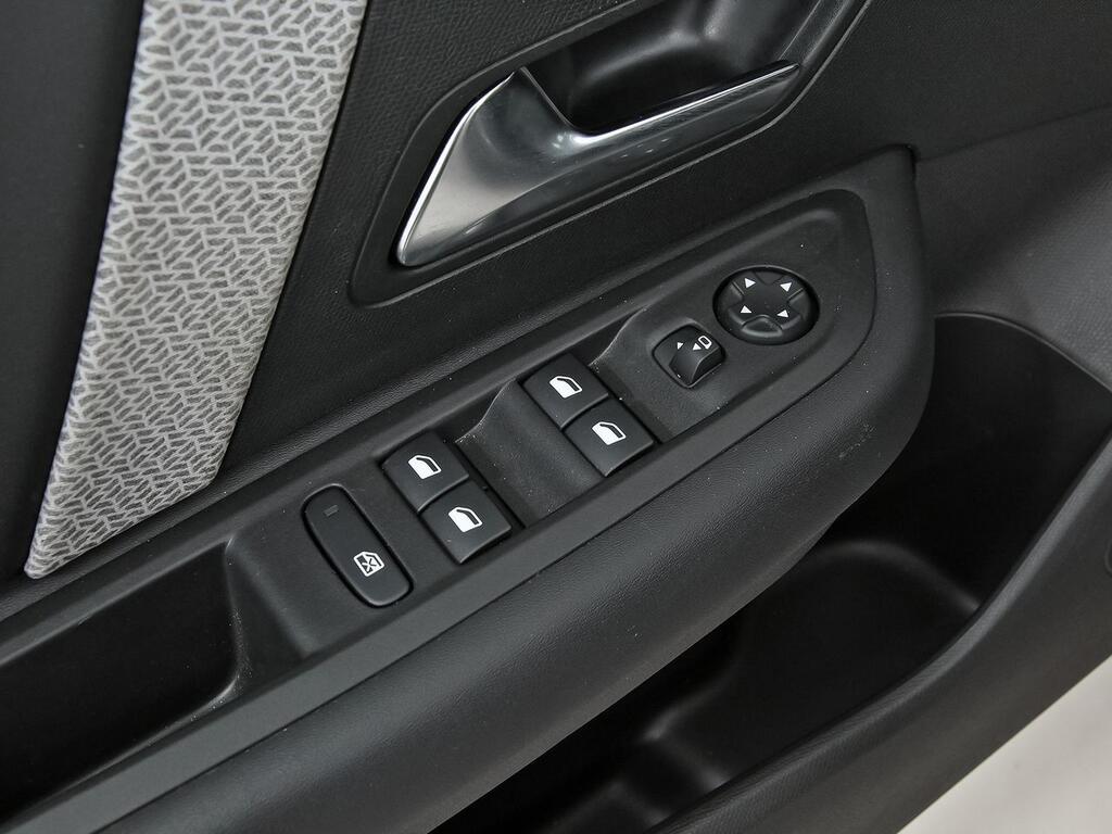 Citroën C4 X PureTech 130 S&S EAT8 Plus 13