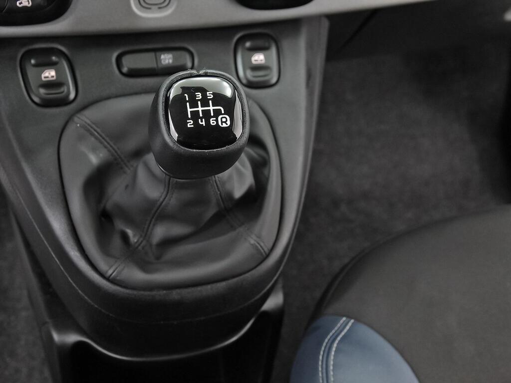 Fiat Panda City Cross 1.0 Gse 51kw (70CV) 26