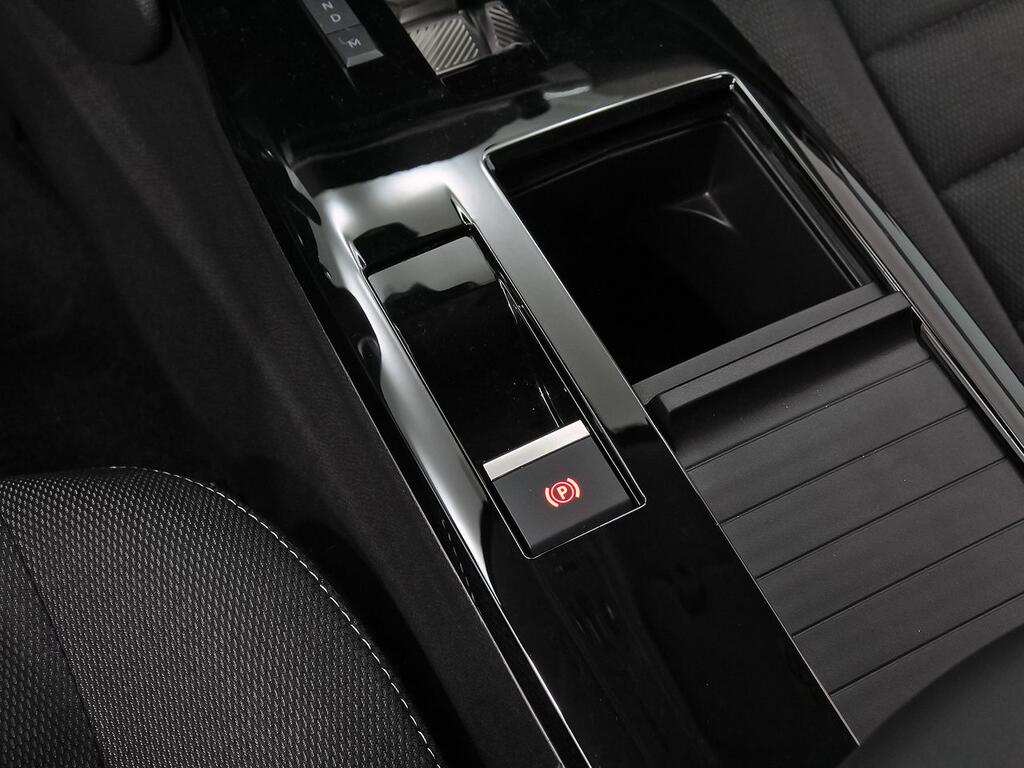 Citroën C4 Hybrid 145 ë-DCS6 Plus 38