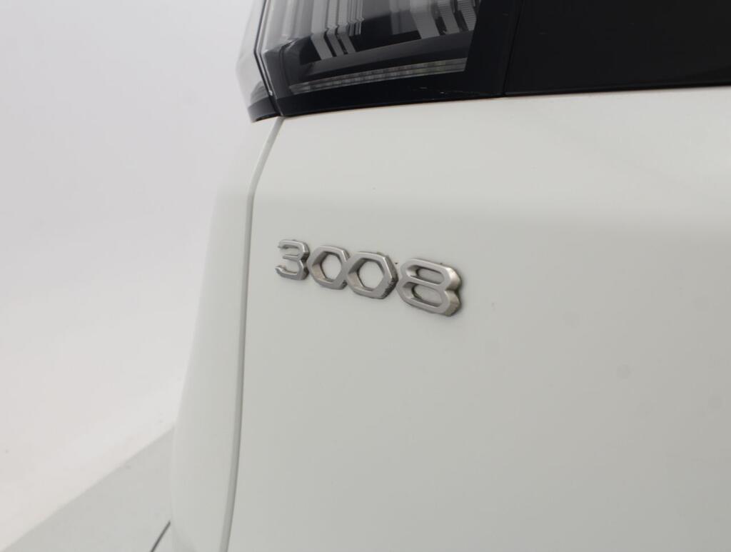 Peugeot 3008 1.2 PureTech 96KW S&S Allure EAT8 17