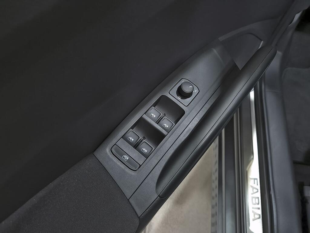 Skoda Fabia 1.0 TSI 85KW (115CV) DSG Selection 11