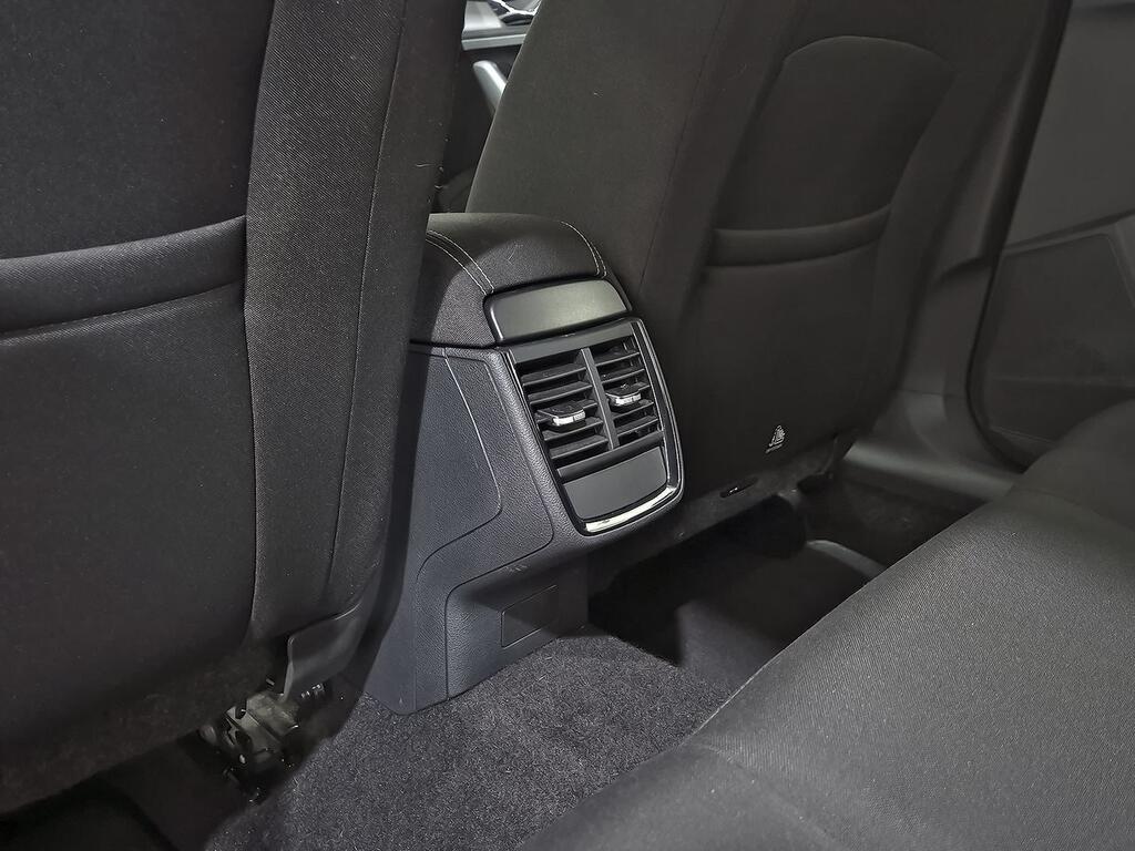 Skoda Kamiq 1.0 TSI 81kW (110CV) Ambition 31