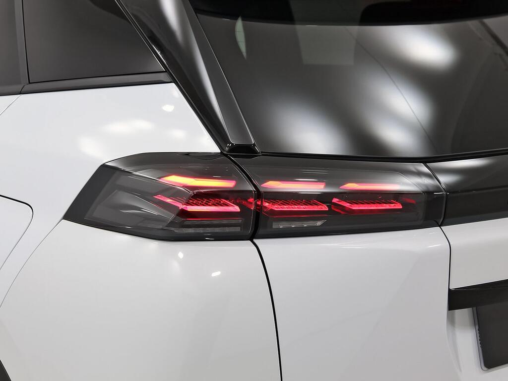 Peugeot 2008 N2008 Allure Hybrid 145 eDCS6 40