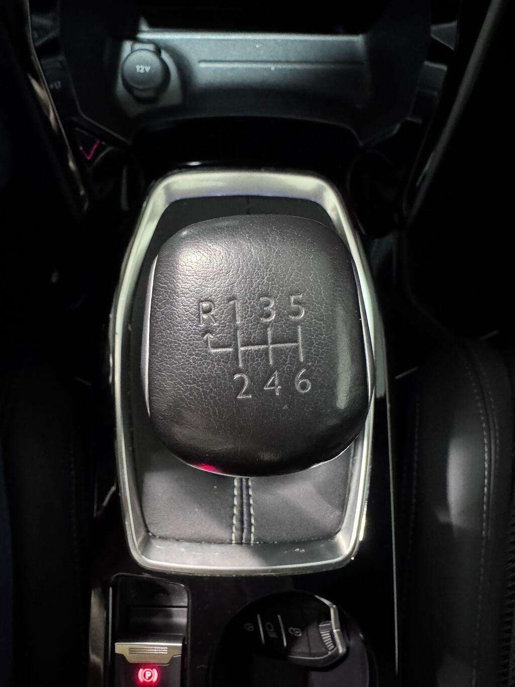 Peugeot 2008 GT Puretech 130 S&S BVM6 23