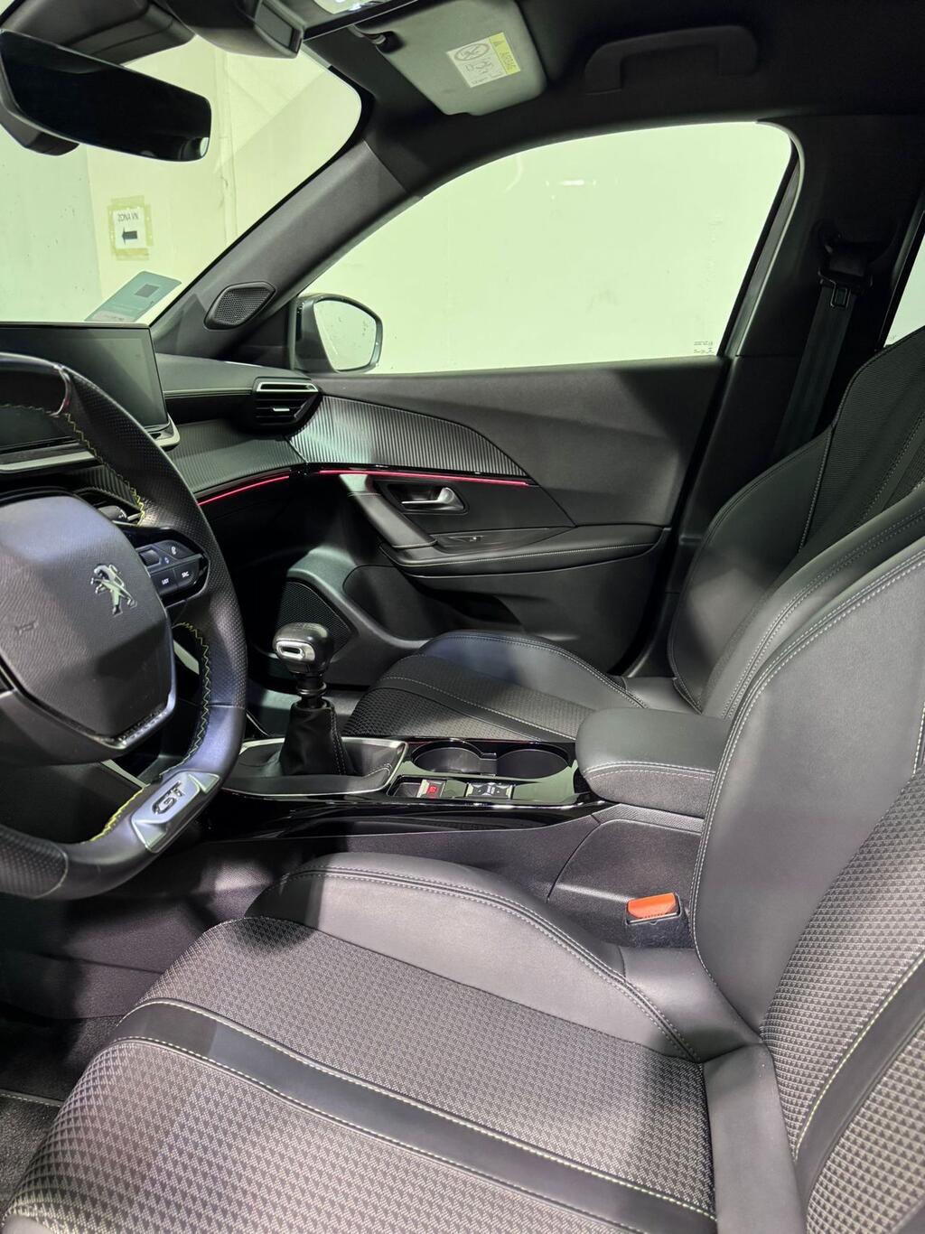 Peugeot 2008 GT Puretech 130 S&S BVM6 7