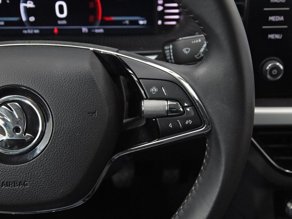 Skoda Kamiq 1.0 TSI 70kW (95CV) AMBITION 16