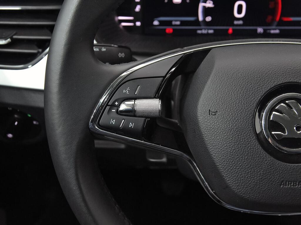 Skoda Kamiq 1.0 TSI 70kW (95CV) AMBITION 15