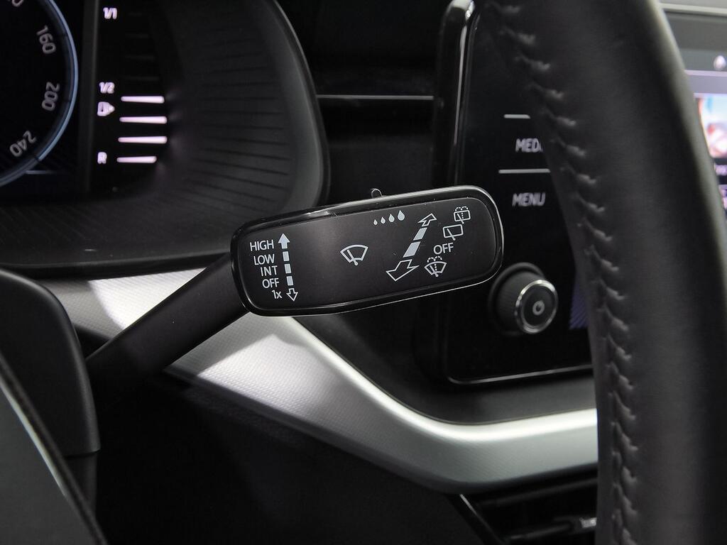 Skoda Kamiq 1.0 TSI 70kW (95CV) AMBITION 14