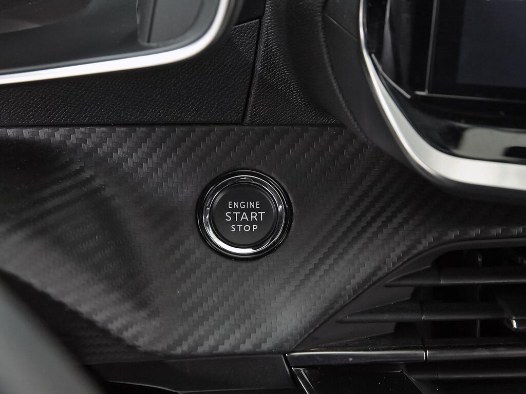 Peugeot 2008 GT Puretech 130 S&S EAT8 22