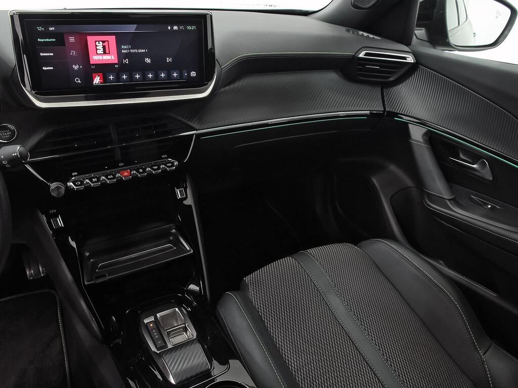 Peugeot 2008 GT Puretech 130 S&S EAT8 12