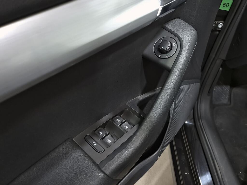 Skoda Octavia Combi 1.5 TSI 110KW (150CV) DSG Ambition 11