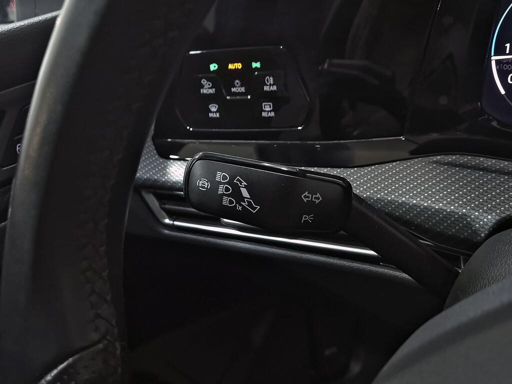 Volkswagen Golf R-Line 1.5 eTSI 110kW (150CV) DSG 15