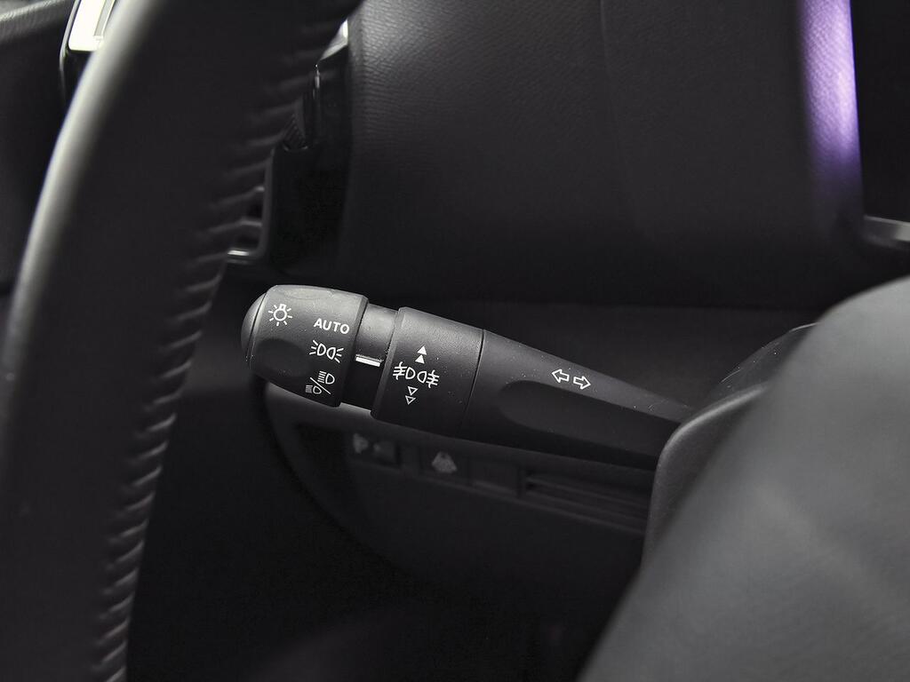 Citroën C4 BlueHDi 110 S&S 6v Feel 17