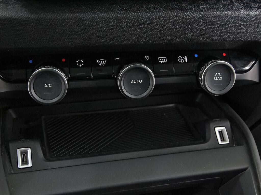 Citroën C4 BlueHDi 130 S&S EAT8 Feel Pack 26