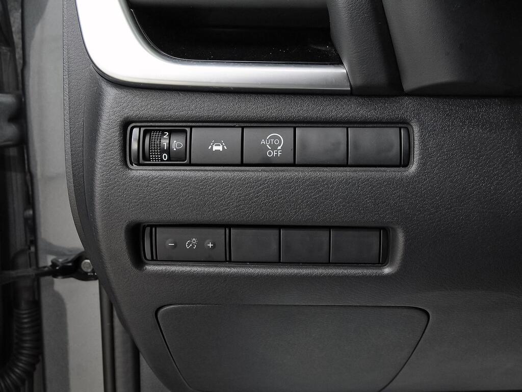 Nissan Qashqai DIG-T 103kW N-Connecta 13