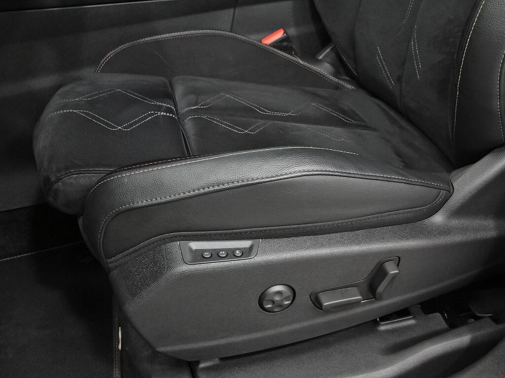 DS DS 7 BlueHDi 130 Automático PERF LINE + 13