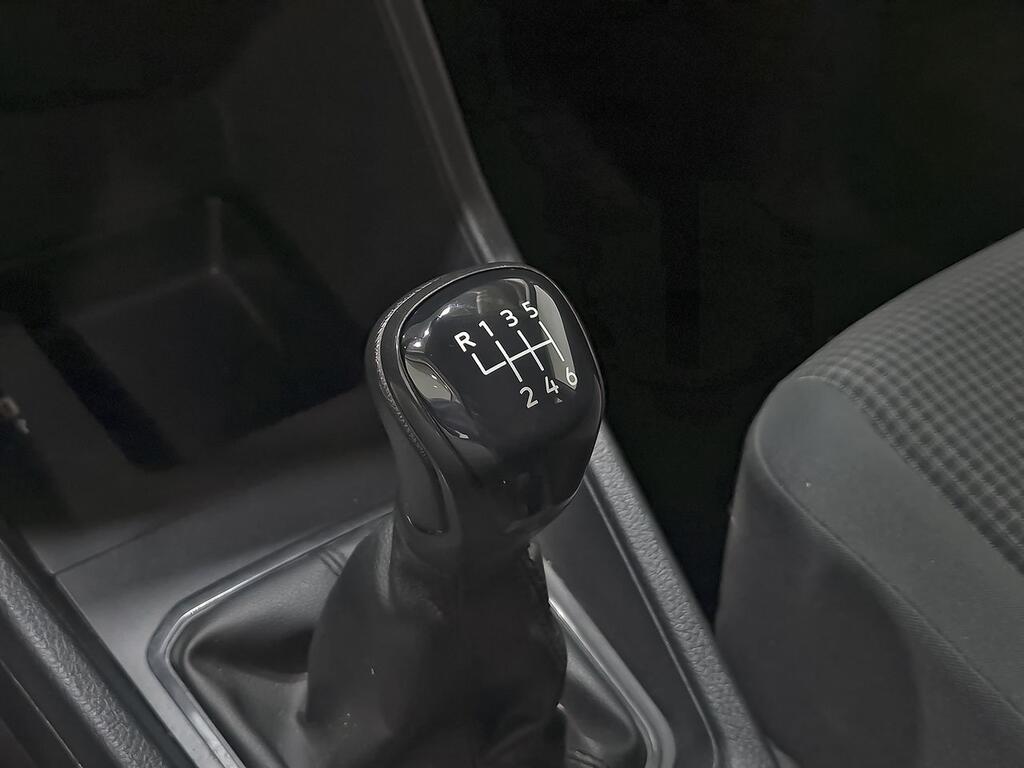 Volkswagen Caddy 2.0 TDI 102 KOMBI 4P 24