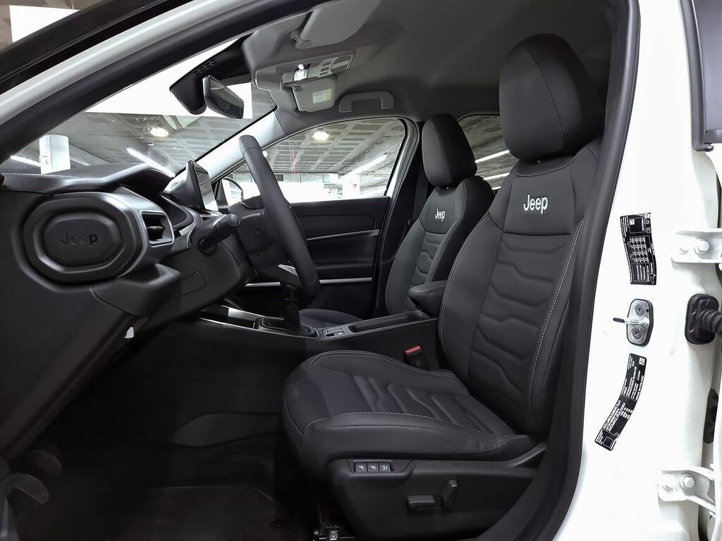 Jeep Avenger 1.2 G 74kW (100CV) Summit 8