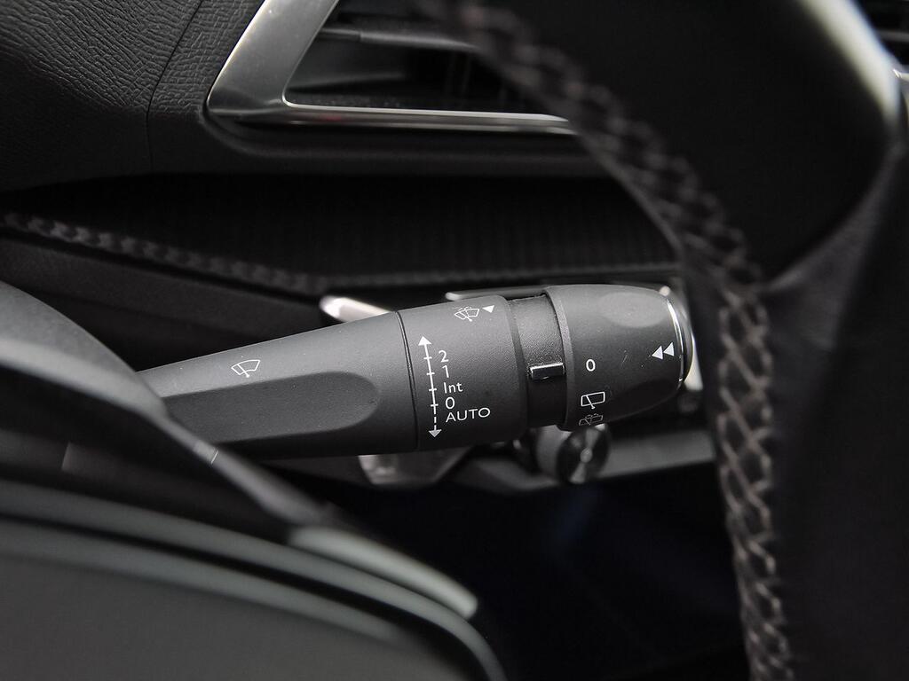 Peugeot 3008 1.5 BlueHDi 96kW (130CV) S&S Allure 17