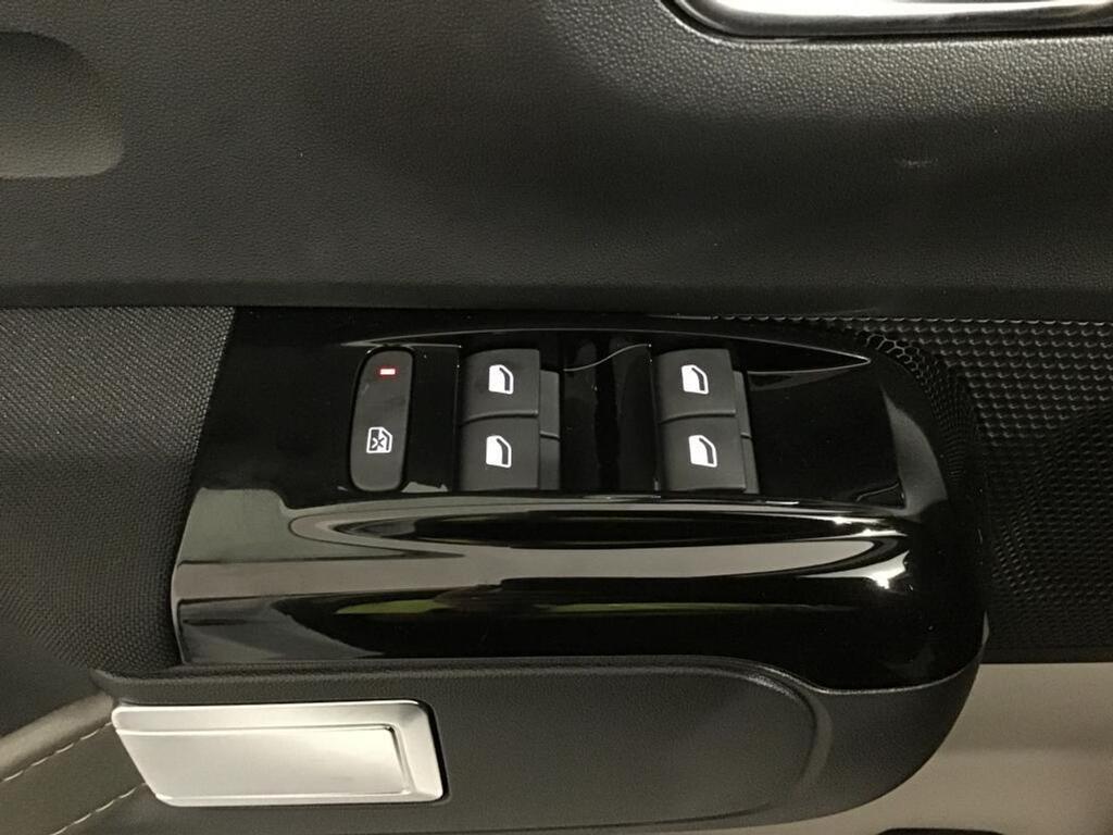 Citroën C3 BlueHDi 75KW (100CV) S&S Feel Pack 19