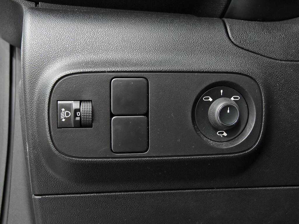 Citroën C3 BlueHDi 75KW (100CV) S&S Feel Pack 11