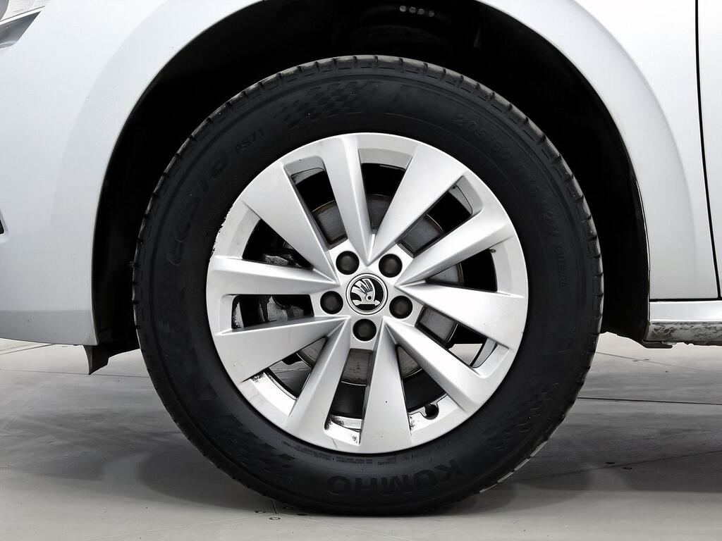 Skoda Kamiq 1.0 TSI 85kW (115CV) SELECTION 8