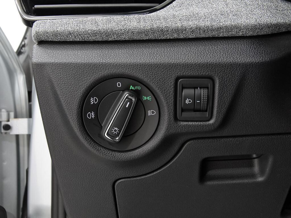 Skoda Kamiq 1.0 TSI 85kW (115CV) SELECTION 12