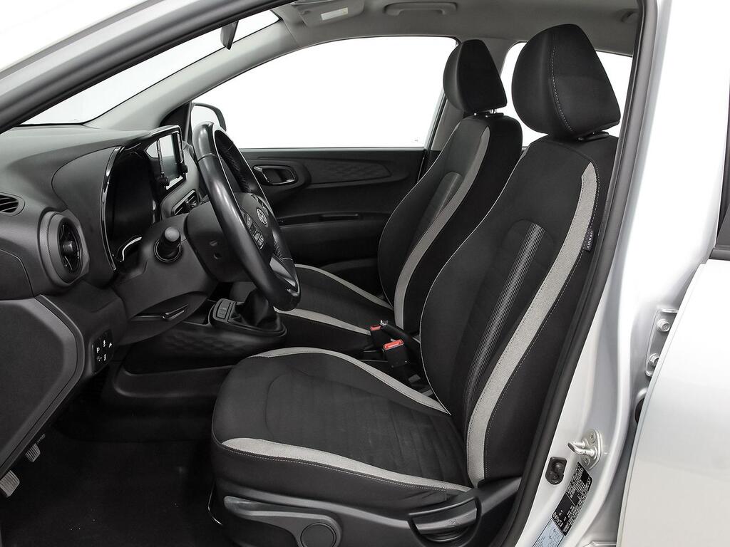 Hyundai i10 1.0 Klass 8