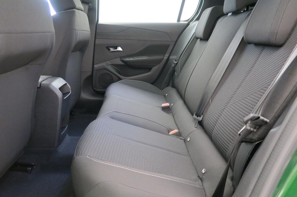 Peugeot 308 5P Active Hybrid 180 eEAT8 17