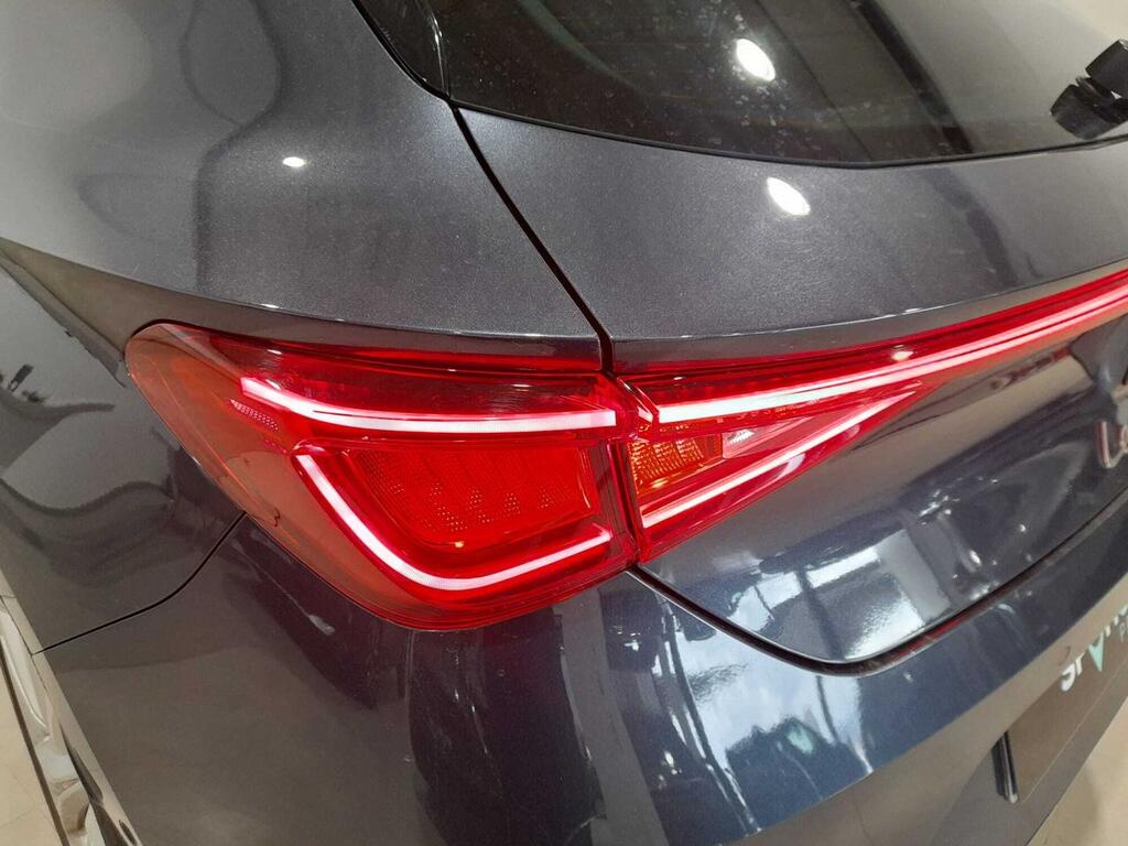 Seat Leon 1.0 eTSI 81kW DSG-7 S&S FR 25 Aniv 32