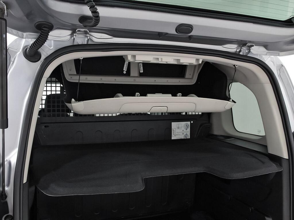 Peugeot Rifter 1.5 BLUEHDI 100 GT BUSINESS STANDARD 5P (TECHO SOLAR) 37