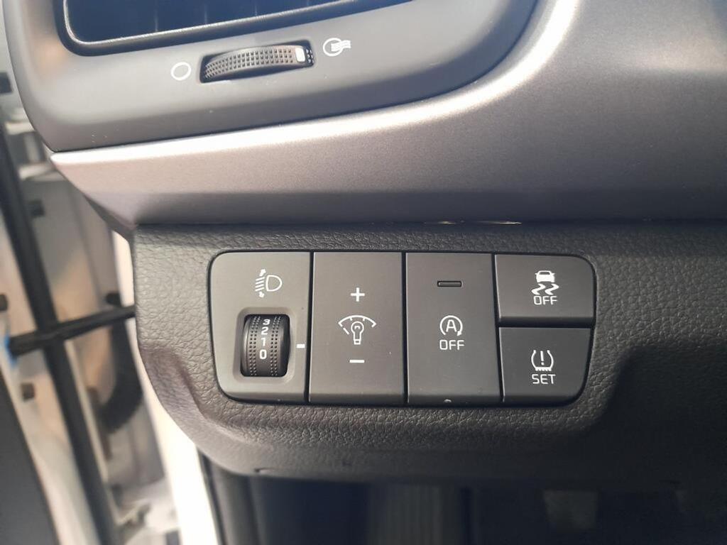 Kia Rio 1.2 DPi 62kW (84CV) Concept 17