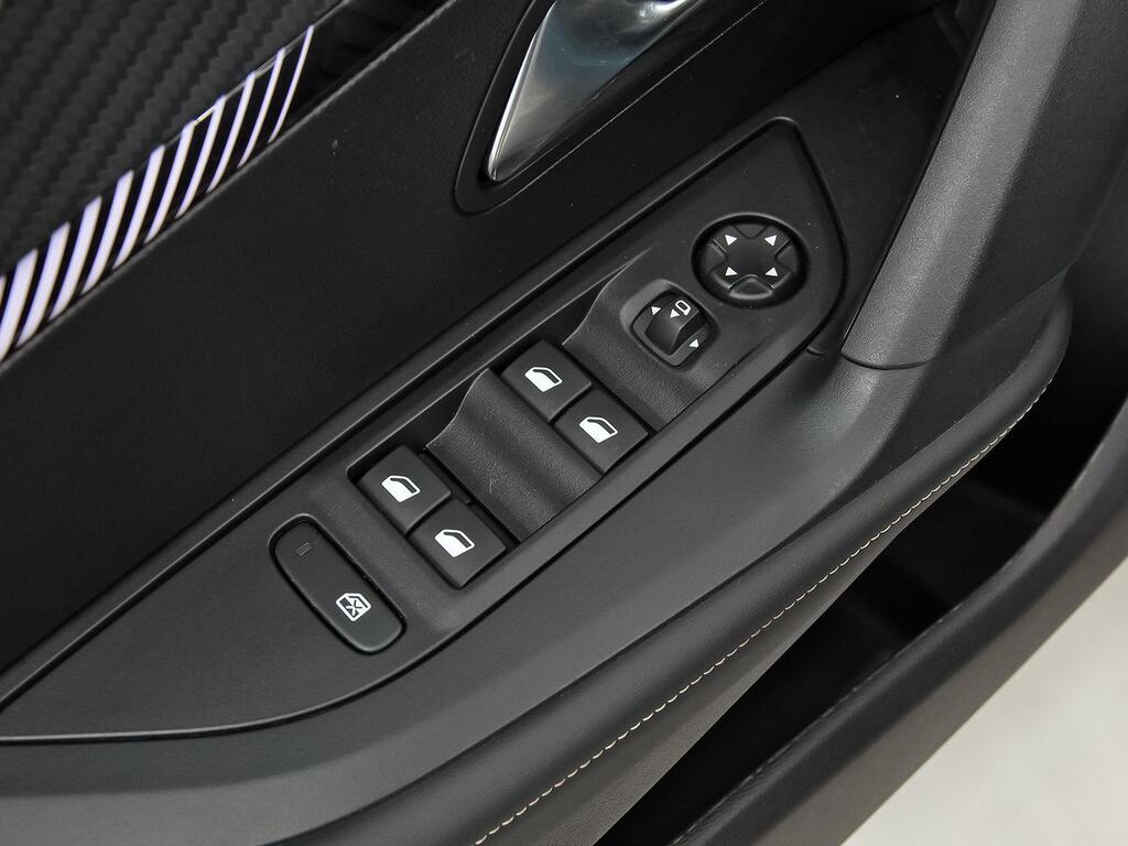 Peugeot 2008 N2008 Allure Hybrid 145 eDCS6 13