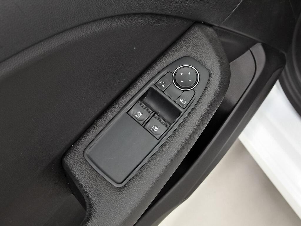 Renault Clio Equilibre TCe 67 kW (91CV) 13