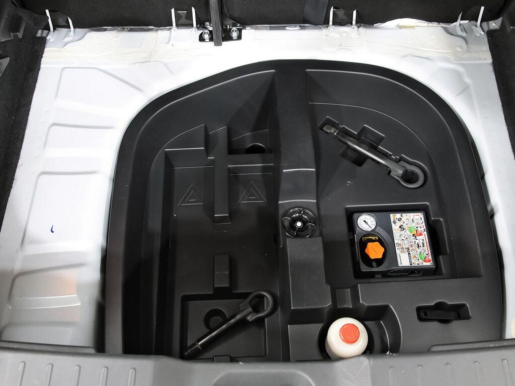 Nissan Juke DIG-T 84 kW (114 CV) 6M/T N-Connecta 28