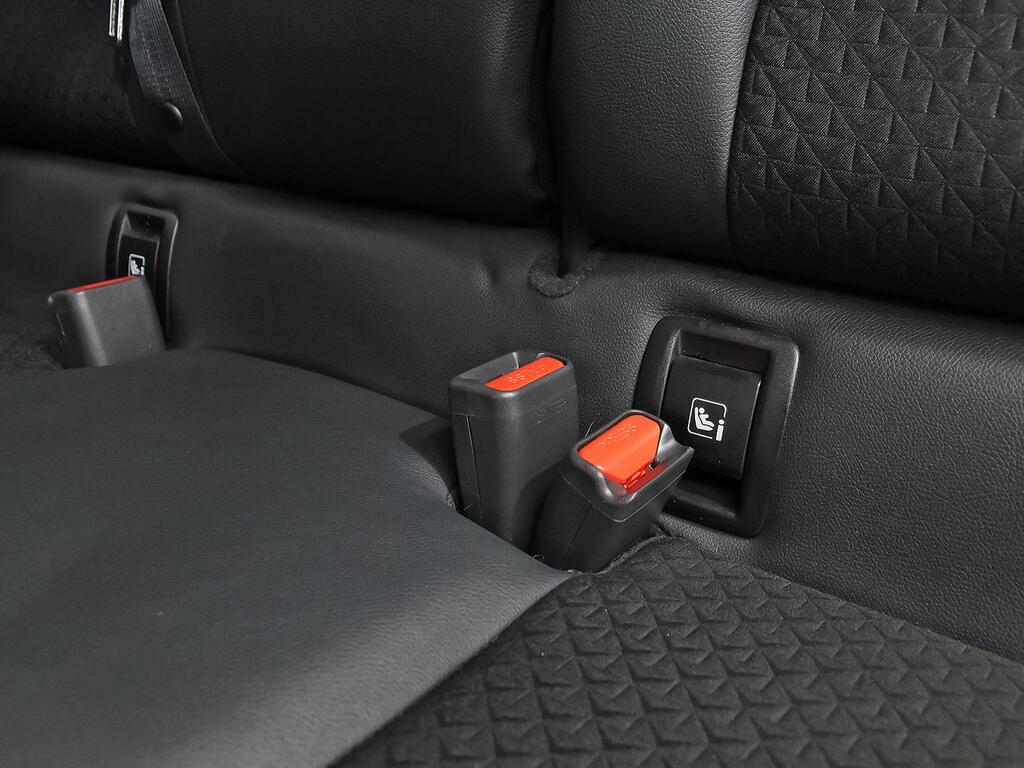 Nissan Juke DIG-T 84 kW (114 CV) 6M/T N-Connecta 27