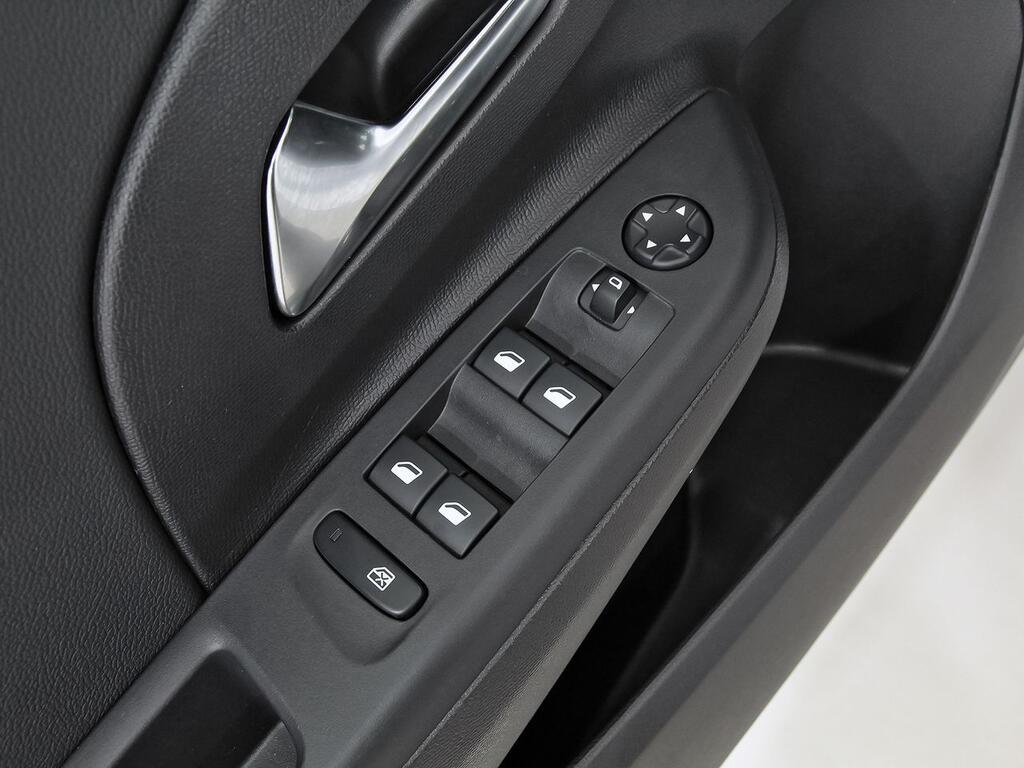 Opel Corsa 1.2T XHL 74kW (100CV) GS-Line 12