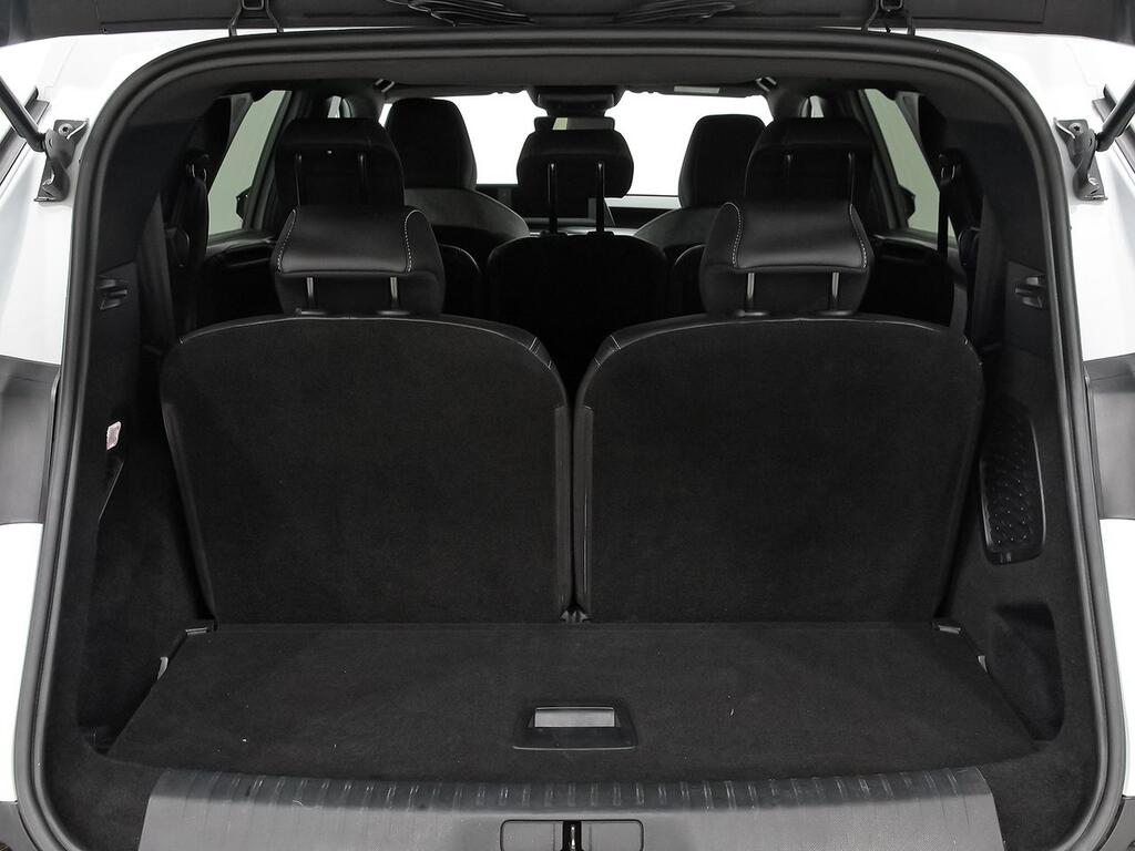 Peugeot 5008 1.2 100KW Allure eDCS6 38