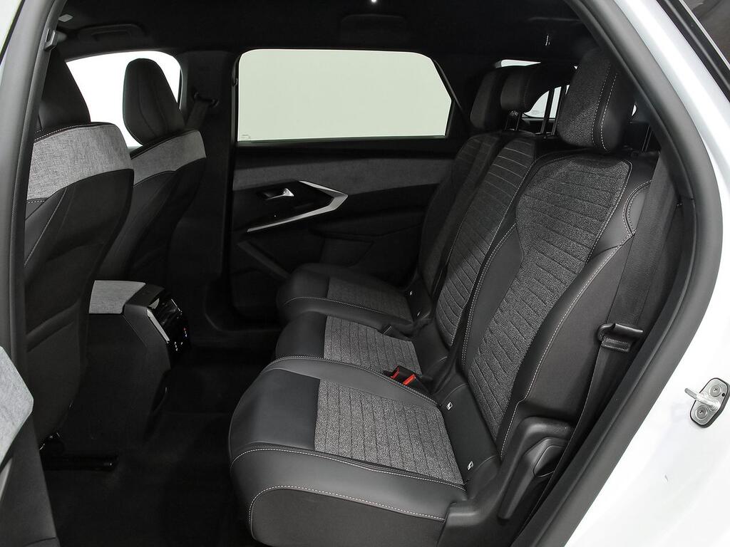 Peugeot 5008 1.2 100KW Allure eDCS6 9