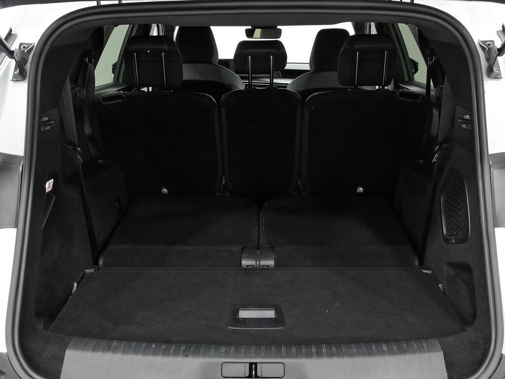 Peugeot 5008 1.2 100KW Allure eDCS6 11